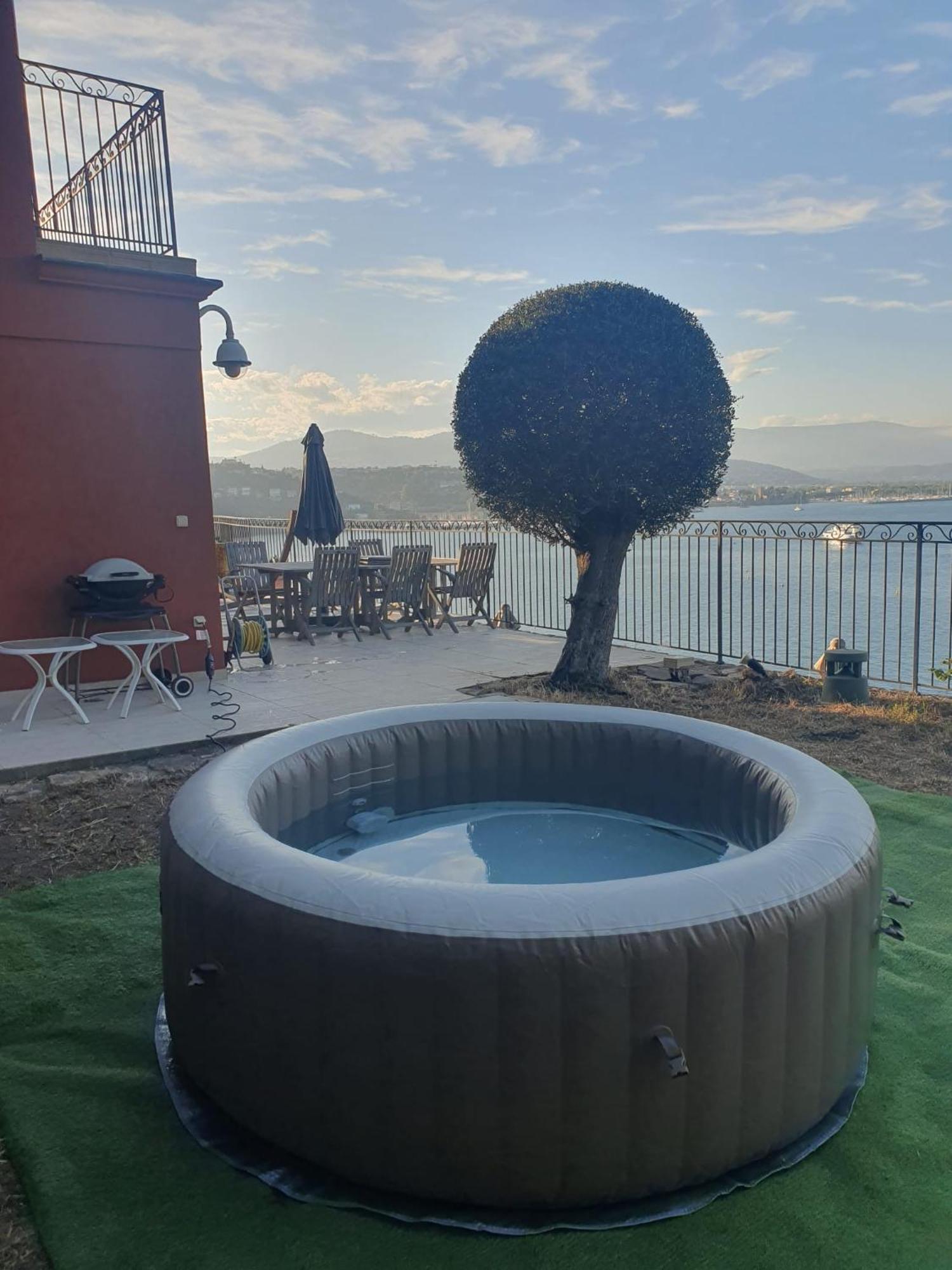 Villas And Suites La Coraillere Resort 泰晤勒·苏尔·梅尔 外观 照片
